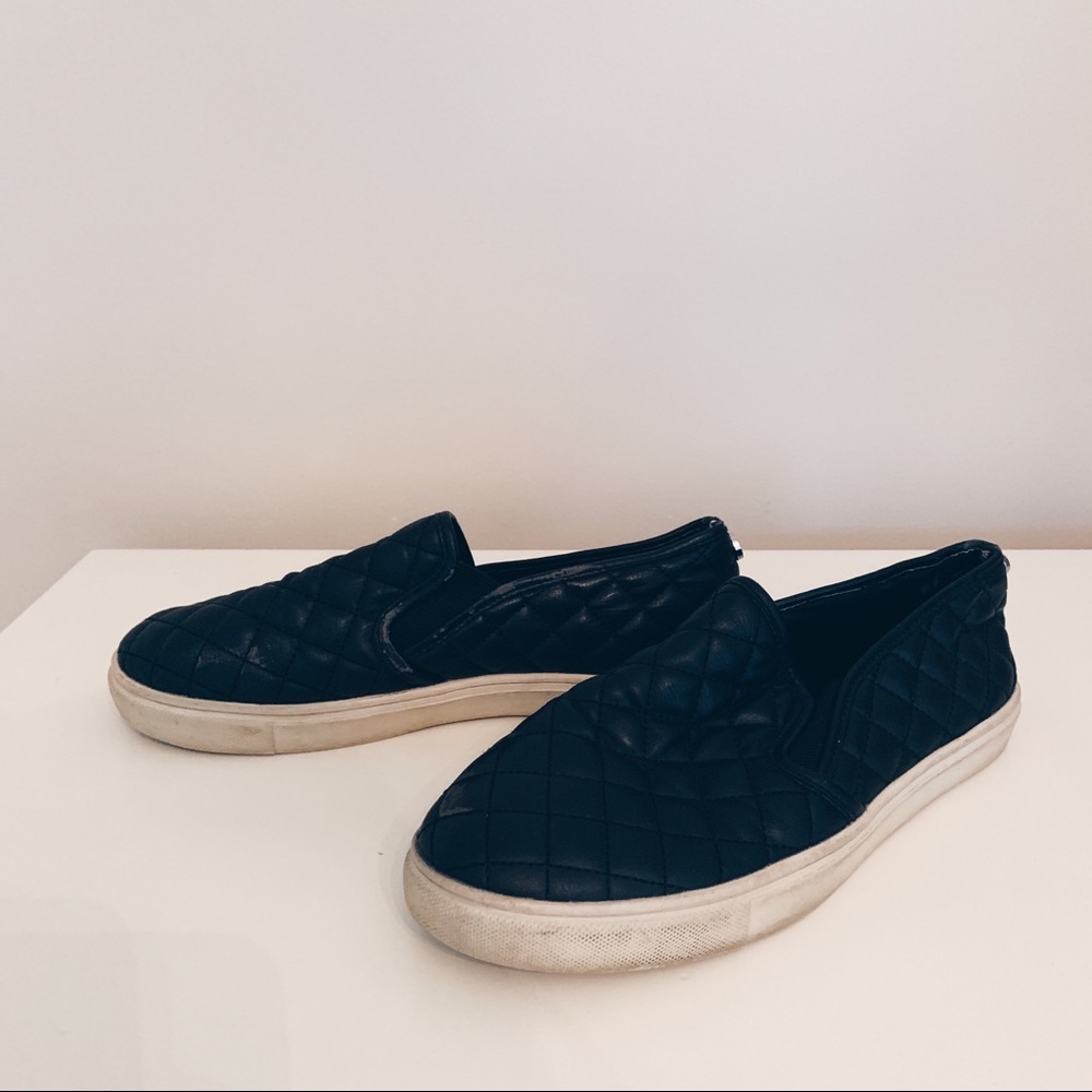 Steve Madden Black Slip-on Sneaker Size 8.5